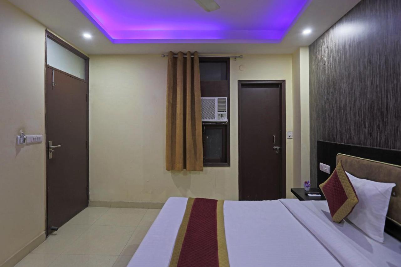 Airport Hotel Rosewood New Delhi Exterior photo