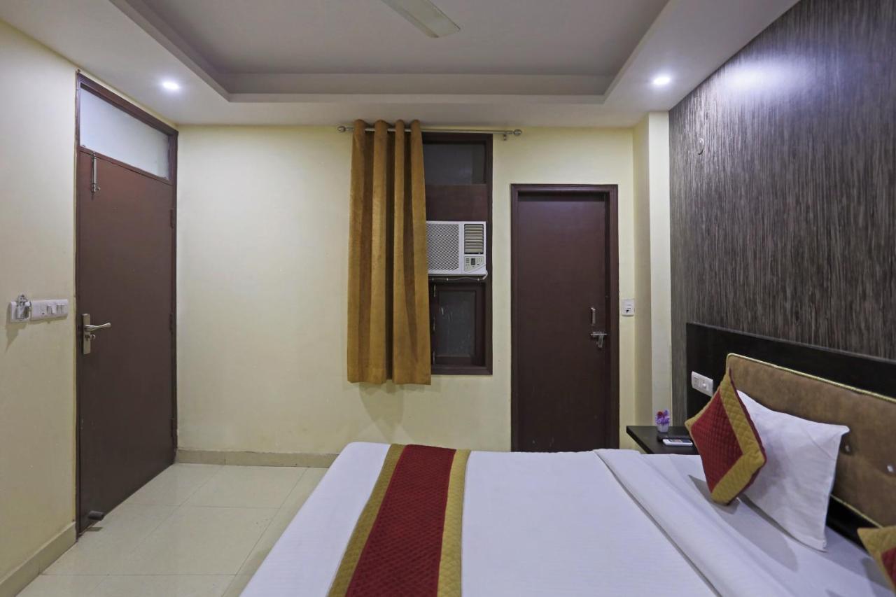 Airport Hotel Rosewood New Delhi Exterior photo