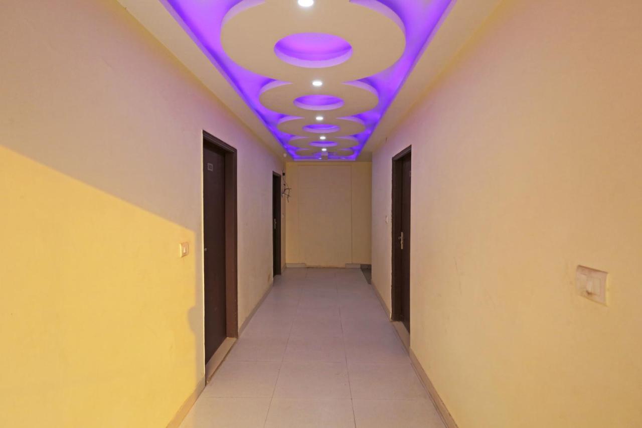 Airport Hotel Rosewood New Delhi Exterior photo