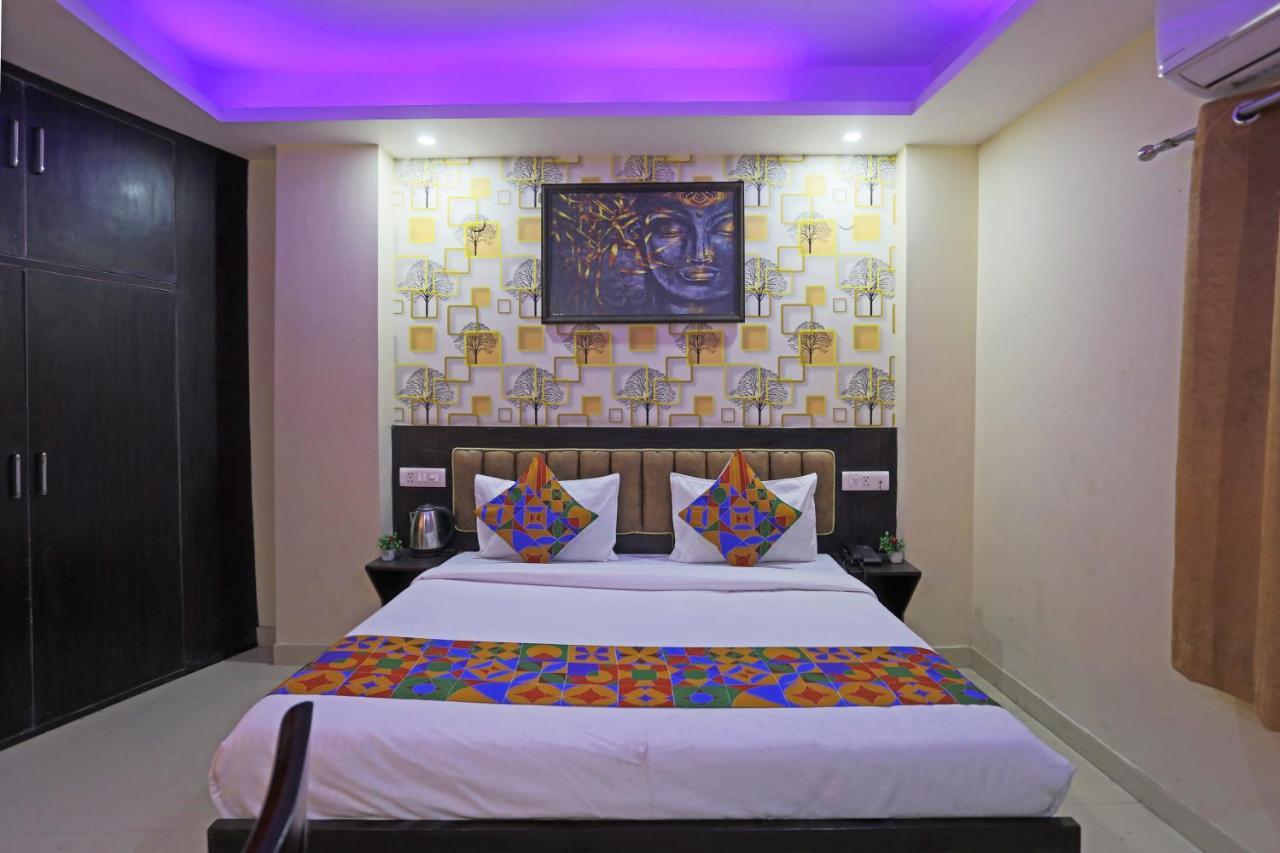 Airport Hotel Rosewood New Delhi Exterior photo
